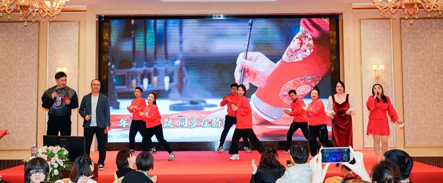 1761647687221216.jpg 蚂蚁体育 83473