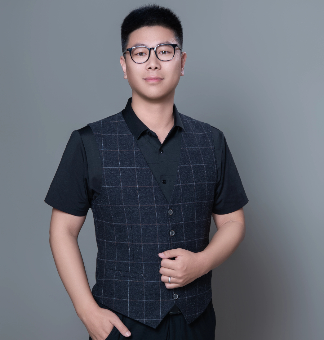 Young-上海扩大公司